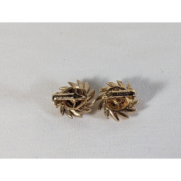 Lisner Signed Clip On Earrings Gold Tone Swirled Textured Round Vintage - Picture 2 of 4